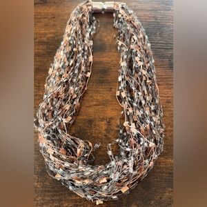 Chic Multistrand Necklace in Black and Brown